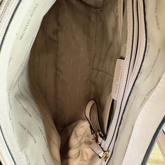 Michael Kors Charlotte Large Top Zip Saffiano Leather Tote in Powder Blush - Picture 16 of 16